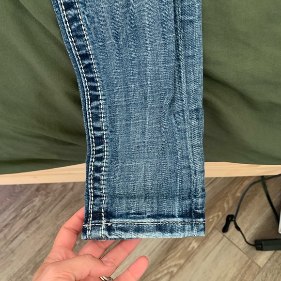 Miss Me Destroyed Skinny Jeans - Picture 13 of 14